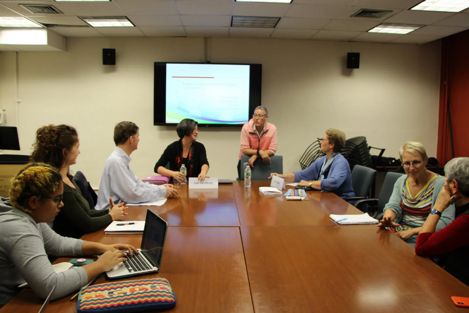 A view of the panel and audience 